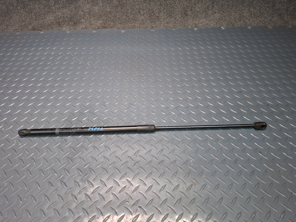 2012-2015 Mercedes W166 Ml-class Set of 2 Front Left & Right Hood Shock Support