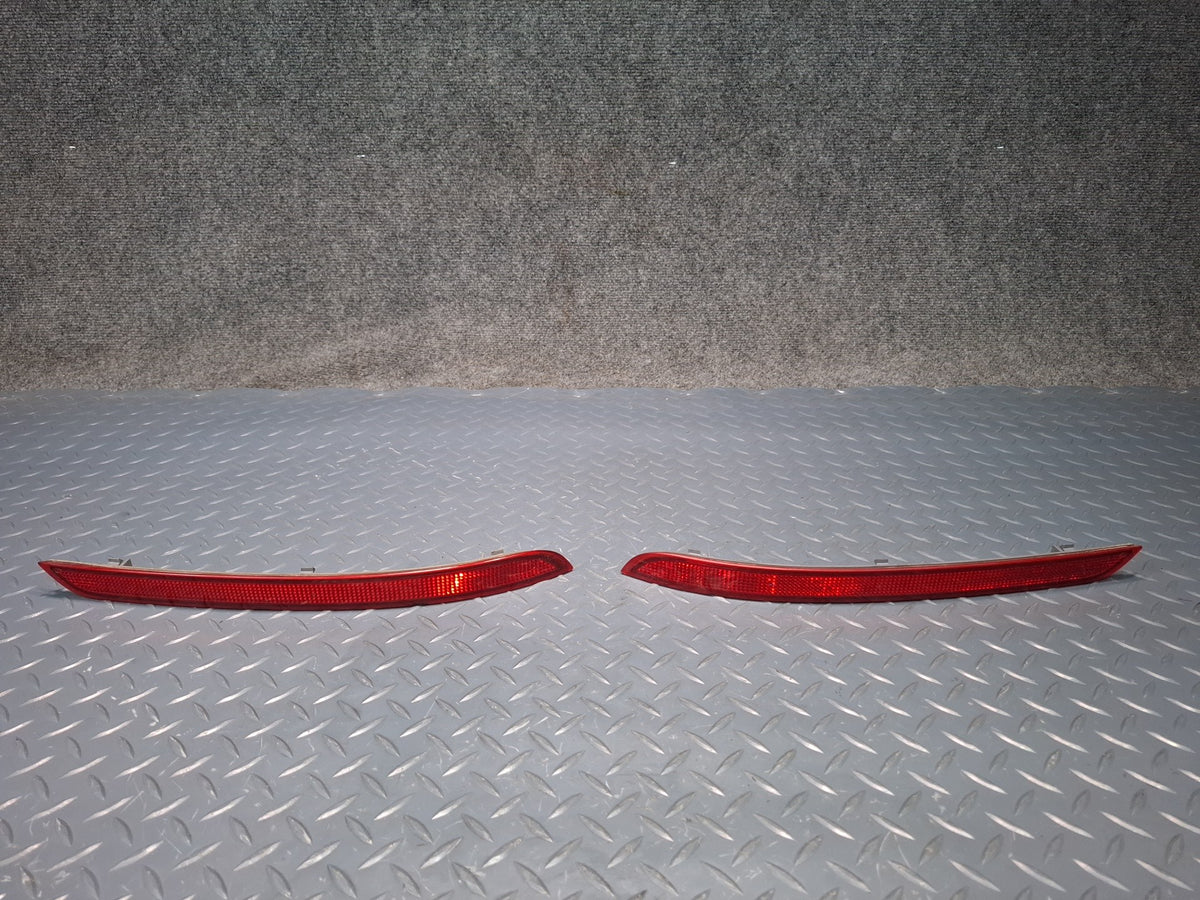 2012-2015 Mercedes W166 Ml-class Set of 2 Rear Bumper Side Marker Reflector