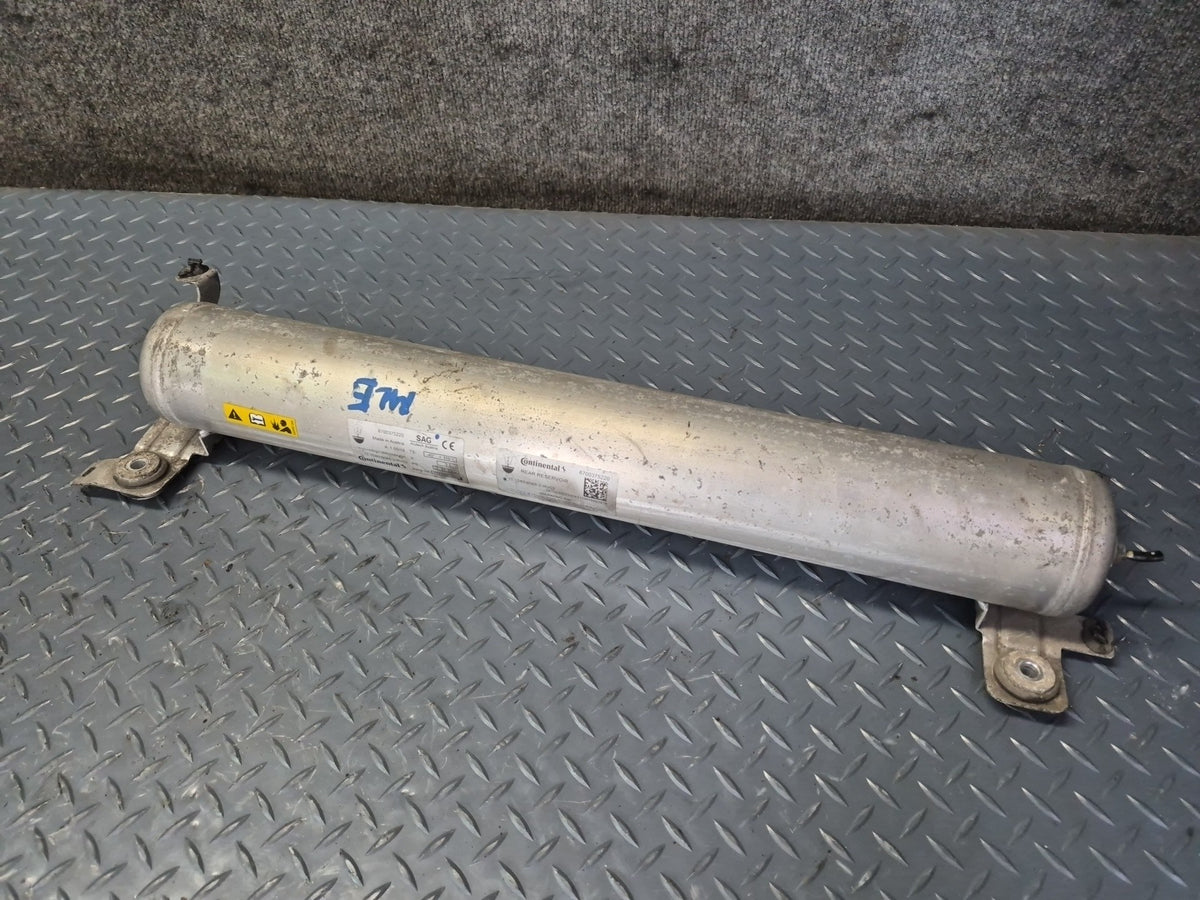 2017-2020 Maserati Levante M161 Rear Air Suspension Compressor Pump w Reservoirs