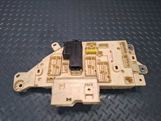 2003-2007 Lexus UZJ100L LX470 Dash Front Right Junction Cabin Fuse Relay Box