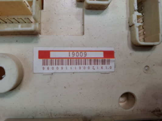 2003-2007 Lexus UZJ100L LX470 Dash Front Right Junction Cabin Fuse Relay Box