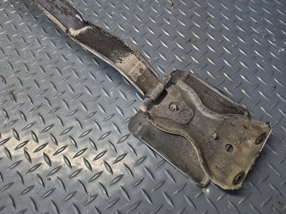 84-88 Toyota Cressida MX73 Fuel Gas Tank Bracket Mount Strap w Guard Set OEM