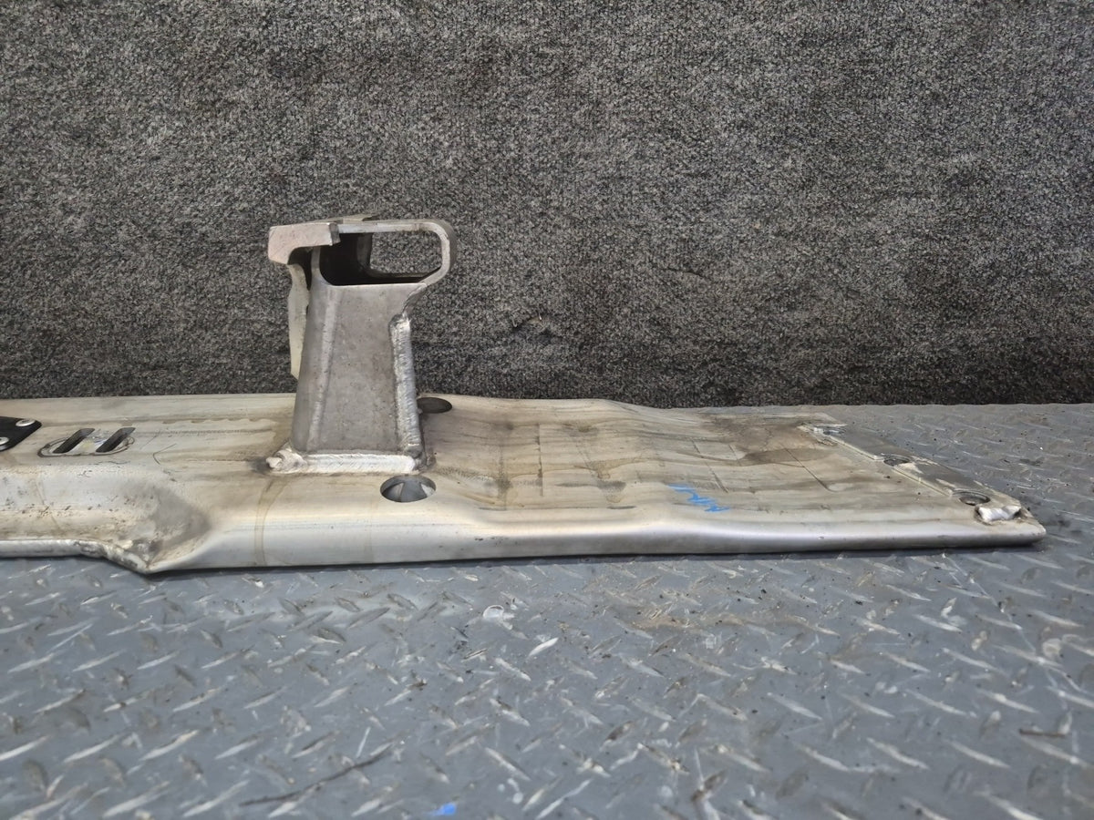 2012-2015 Mercedes W166 ML350 Diesel AWD A/T Transmission Mount Bracket Support