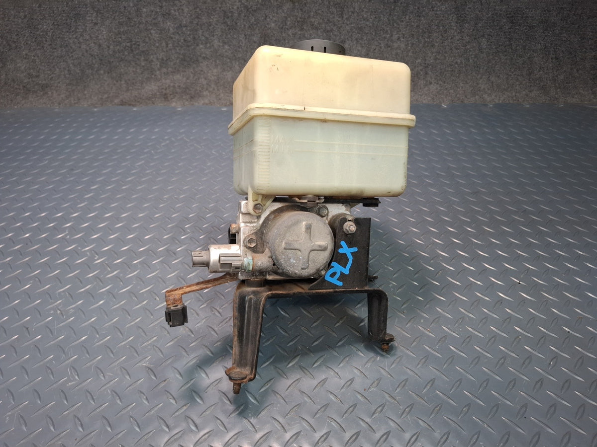 2003-2007 Lexus UZJ100L LX470 Air Ride Suspension Height Pump Motor W/ Reservoir