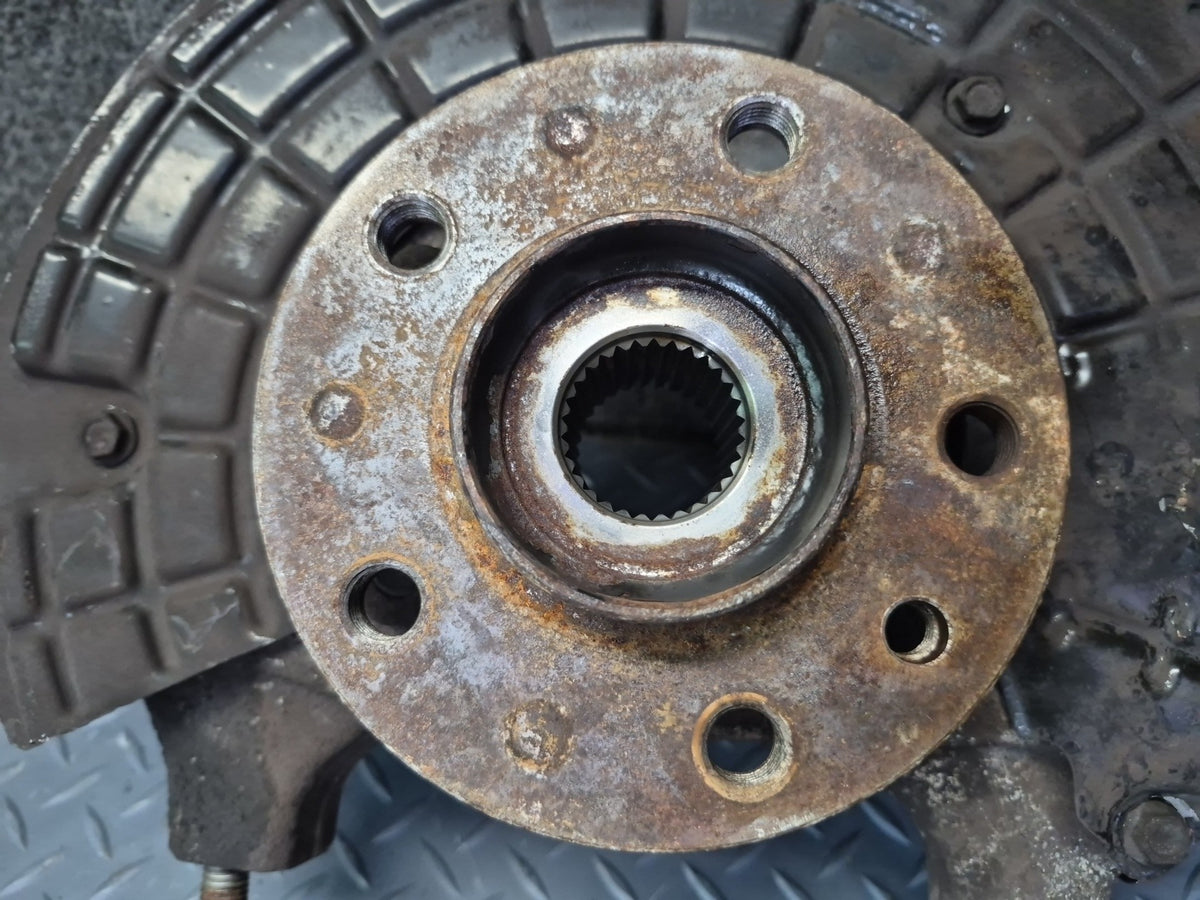 17-20 Maserati Levante M161 3.0L AWD Front Left Spindle Knuckle Wheel Hub