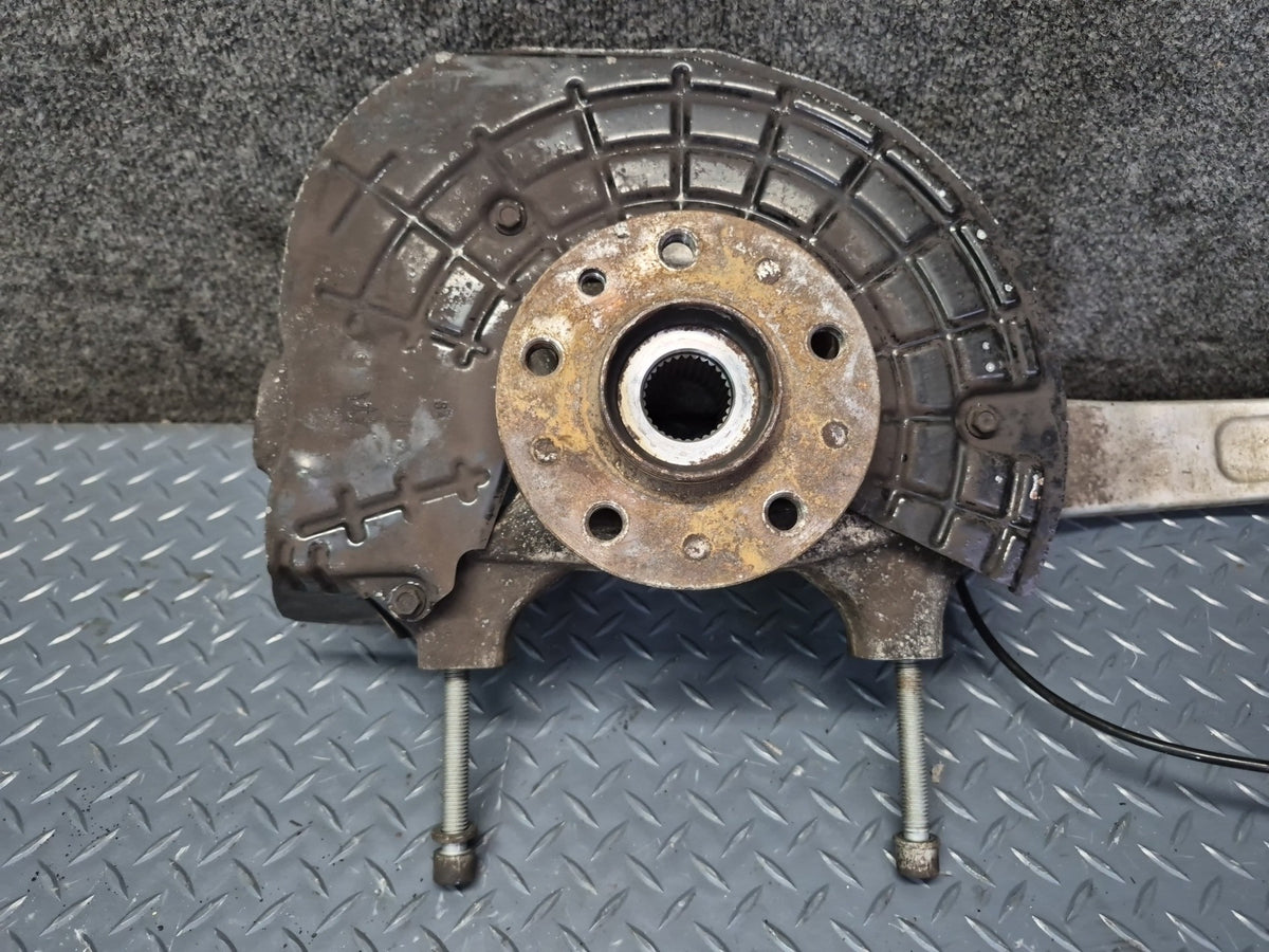 17-20 Maserati Levante M161 3.0L AWD Front Right Spindle Knuckle Wheel Hub