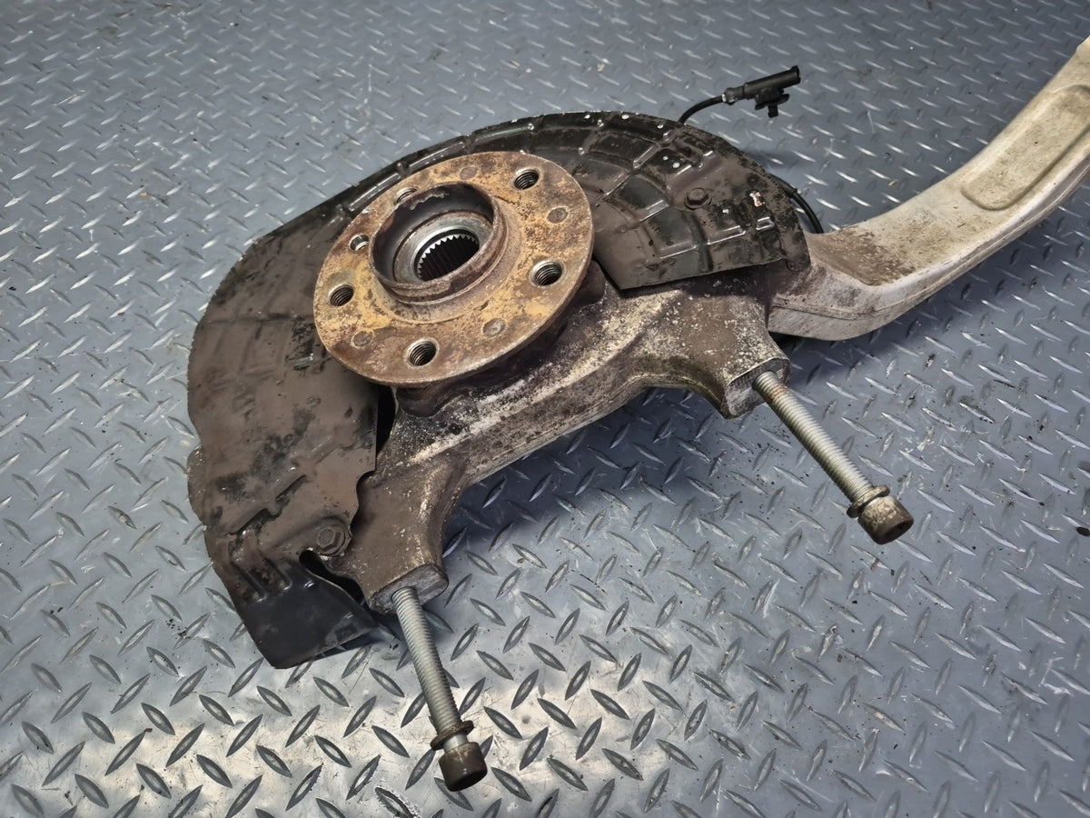 17-20 Maserati Levante M161 3.0L AWD Front Right Spindle Knuckle Wheel Hub