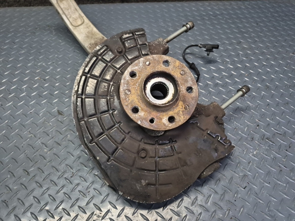 17-20 Maserati Levante M161 3.0L AWD Front Right Spindle Knuckle Wheel Hub