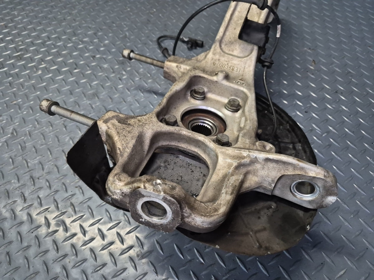 17-20 Maserati Levante M161 3.0L AWD Front Right Spindle Knuckle Wheel Hub