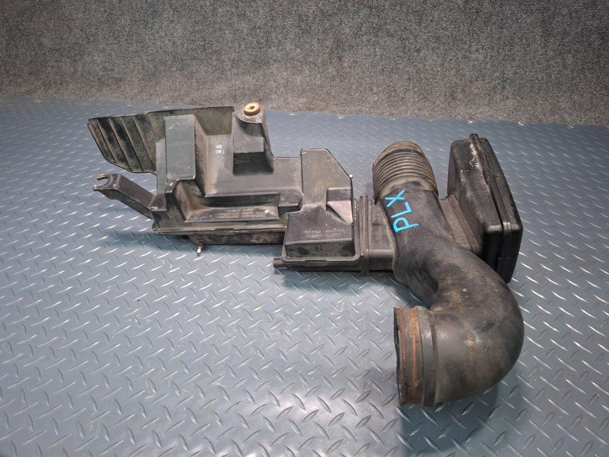 2006-2007 Lexus UZJ100L LX470 Air Intake Resonator Hose Pipe Line 17875-50330