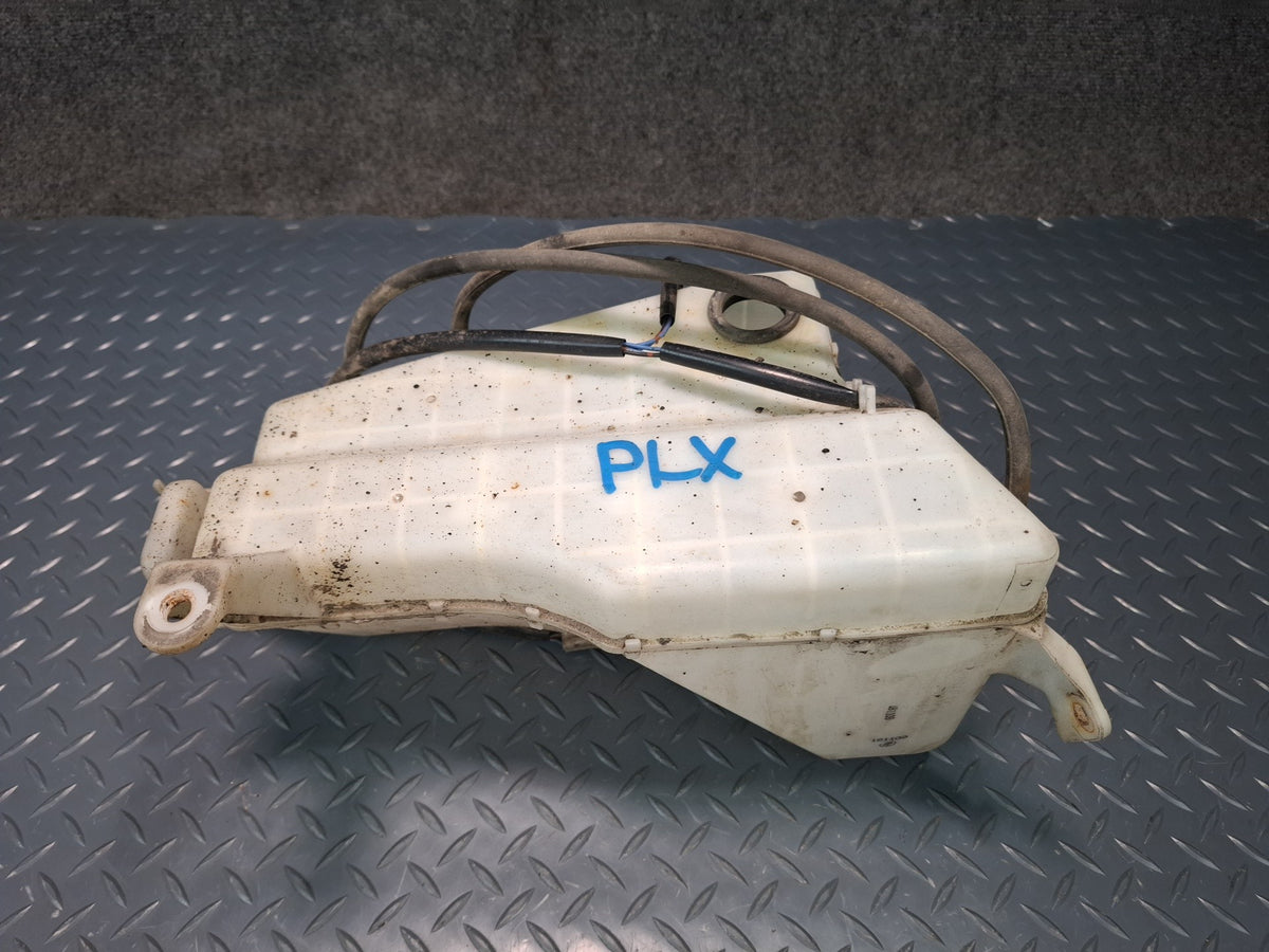 1998-2007 Lexus UZJ100L LX470 Windshield Washer Fluid Reservoir Tank W/ Pumps