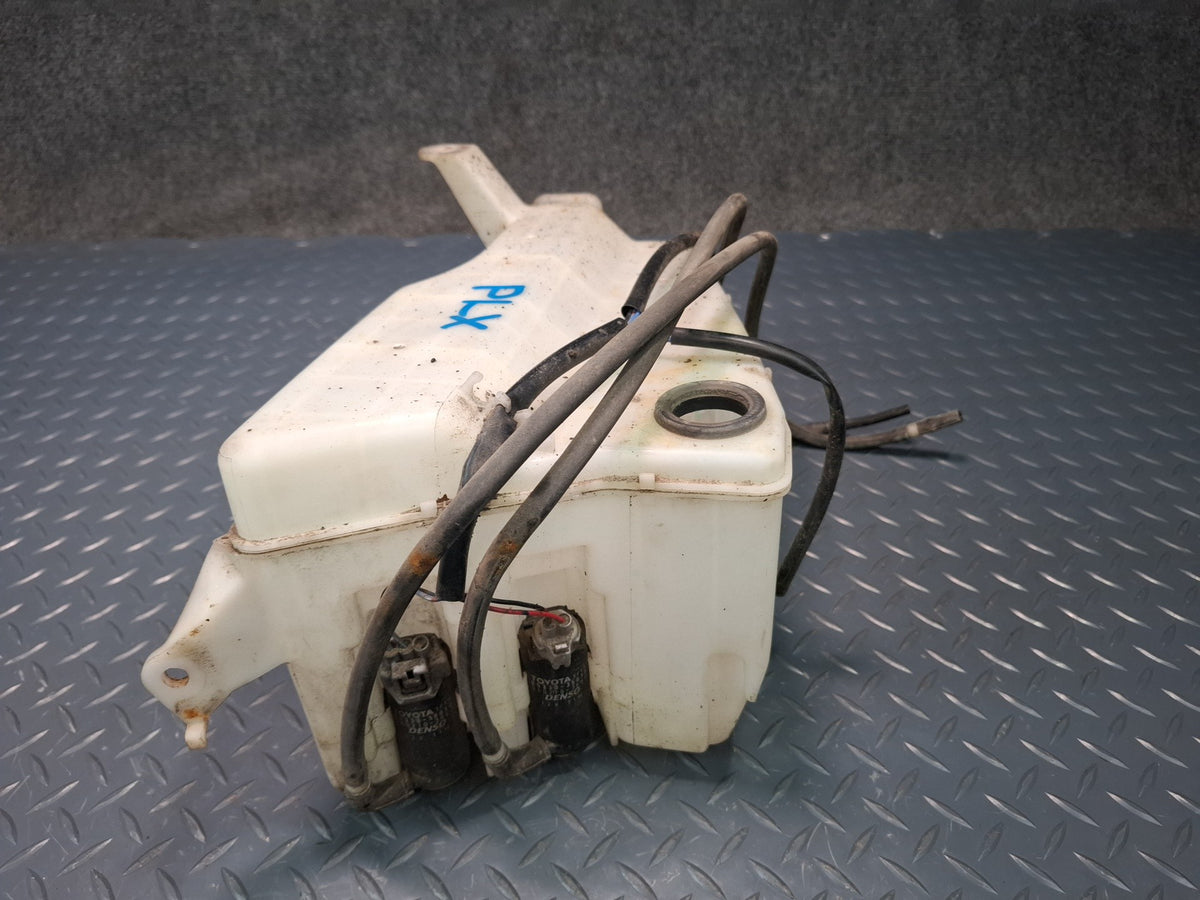 1998-2007 Lexus UZJ100L LX470 Windshield Washer Fluid Reservoir Tank W/ Pumps
