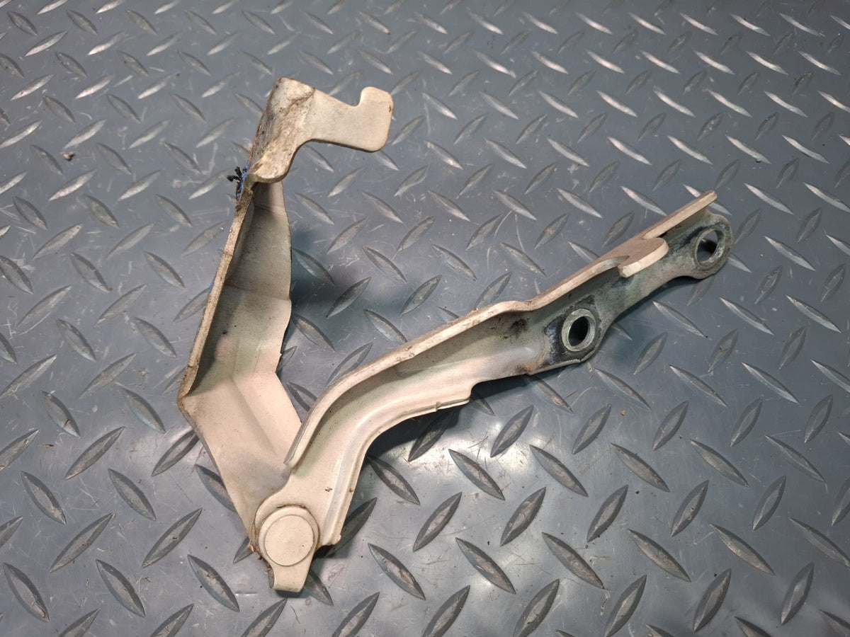 1998-2007 Lexus UZJ100L LX470 Front Left & Right Side Hood Hinge Set of 2