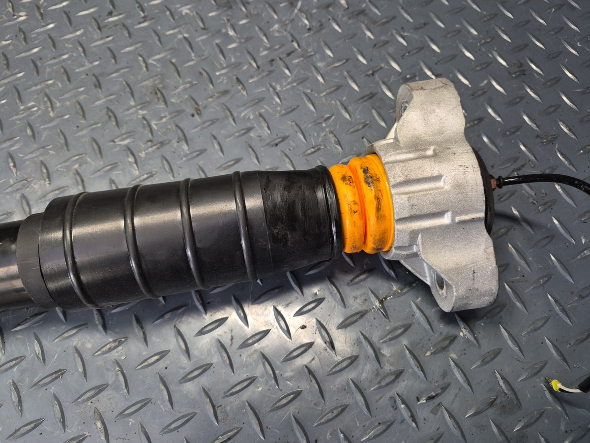 17-20 Maserati Levante M161 AWD Rear Left & Right Air Strut Shock Absorber Set