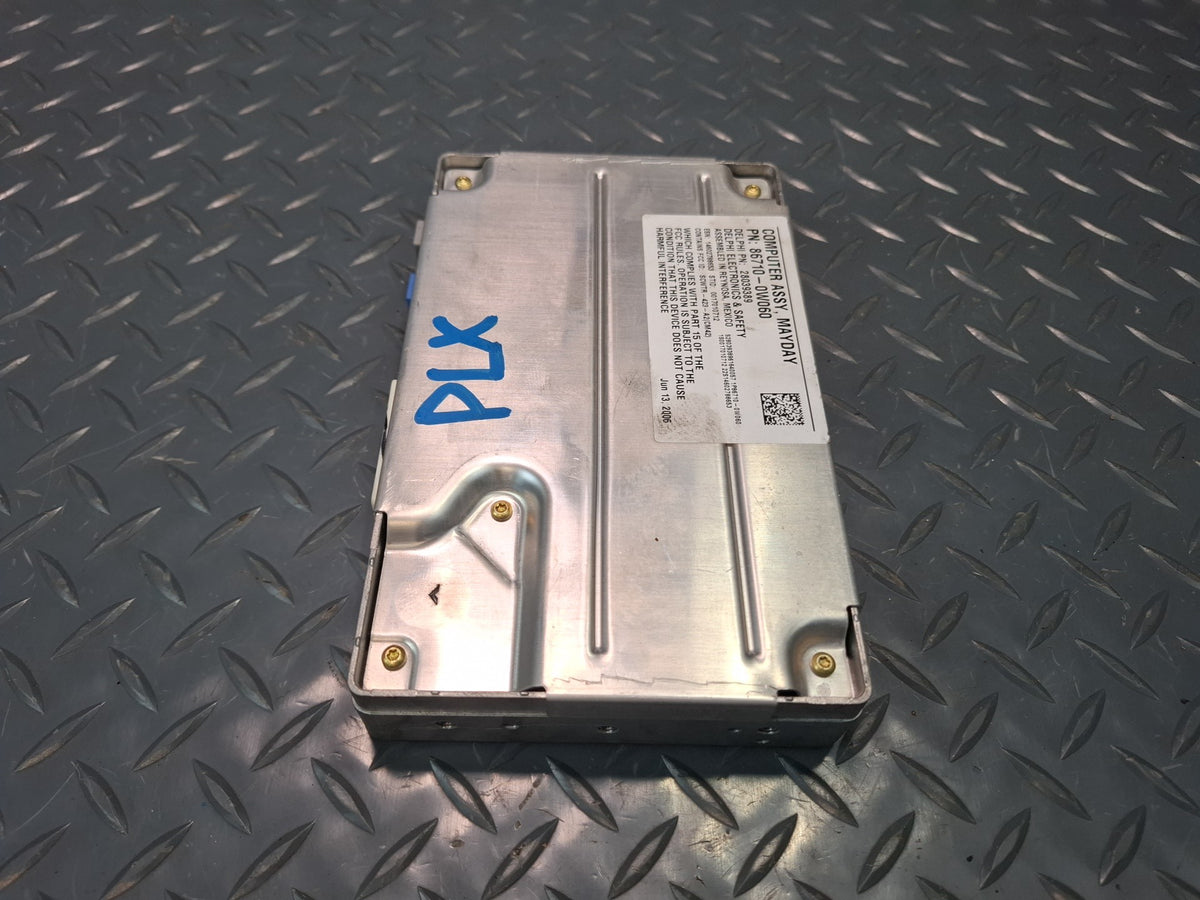 2005-2007 Lexus UZJ100L LX470 Telephone Mayday Computer Control Module