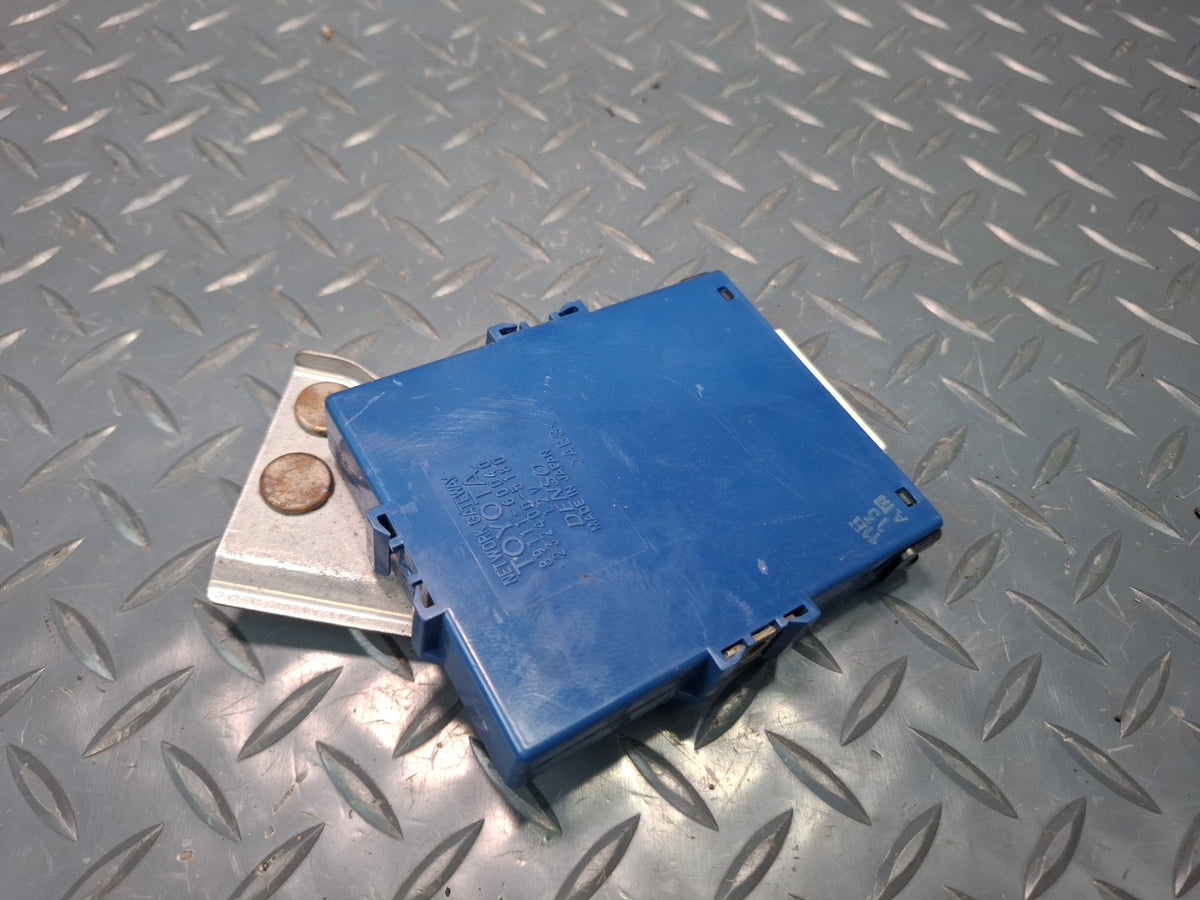 2006-2007 Lexus UZJ100L LX470 Network Gateway Computer Control Module