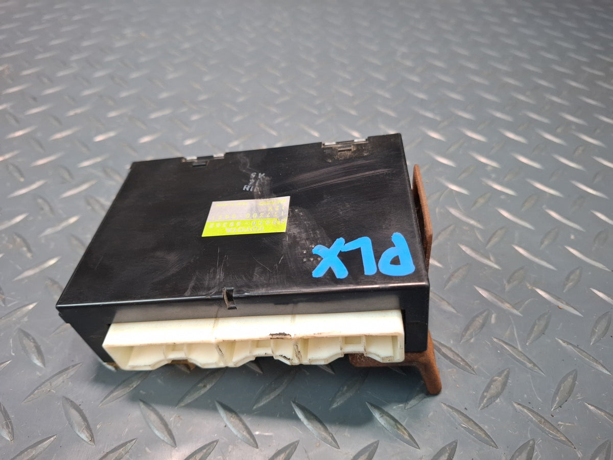 2003-2007 Lexus UZJ100L LX470 Rear A/C Air Condition Amplifier 88650-60362