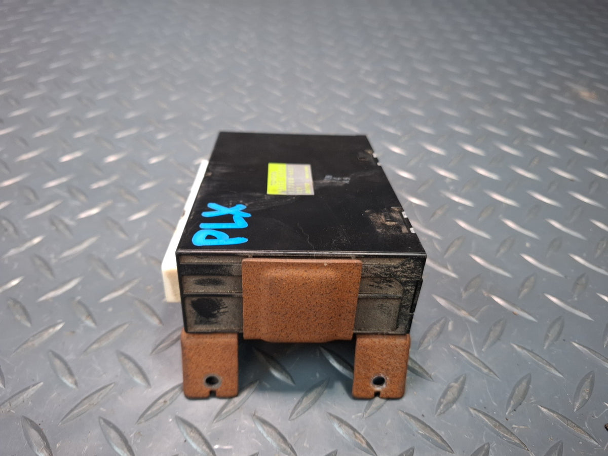 2003-2007 Lexus UZJ100L LX470 Rear A/C Air Condition Amplifier 88650-60362