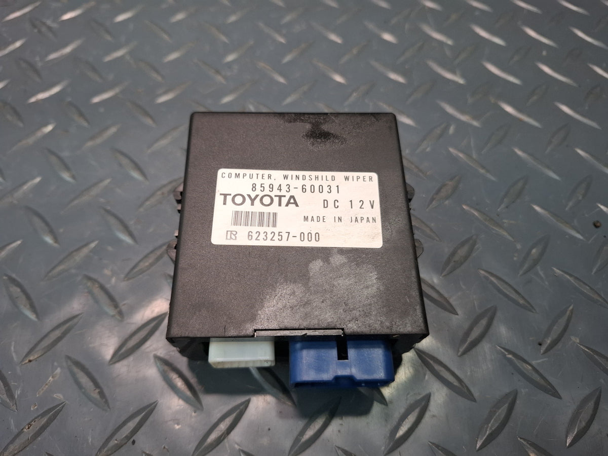 2003-2007 Lexus UZJ100L LX470 Windshield Wiper Control Module 85943-60031