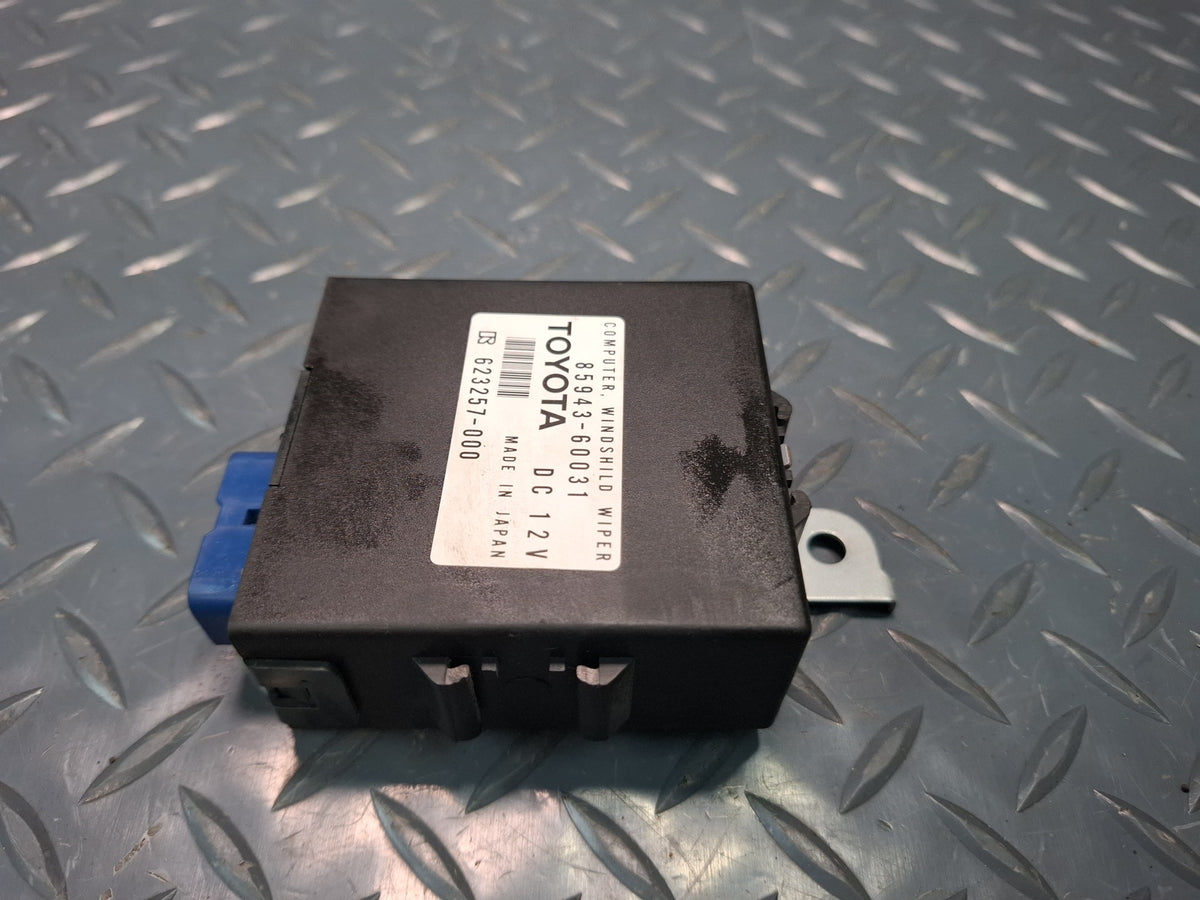 2003-2007 Lexus UZJ100L LX470 Windshield Wiper Control Module 85943-60031