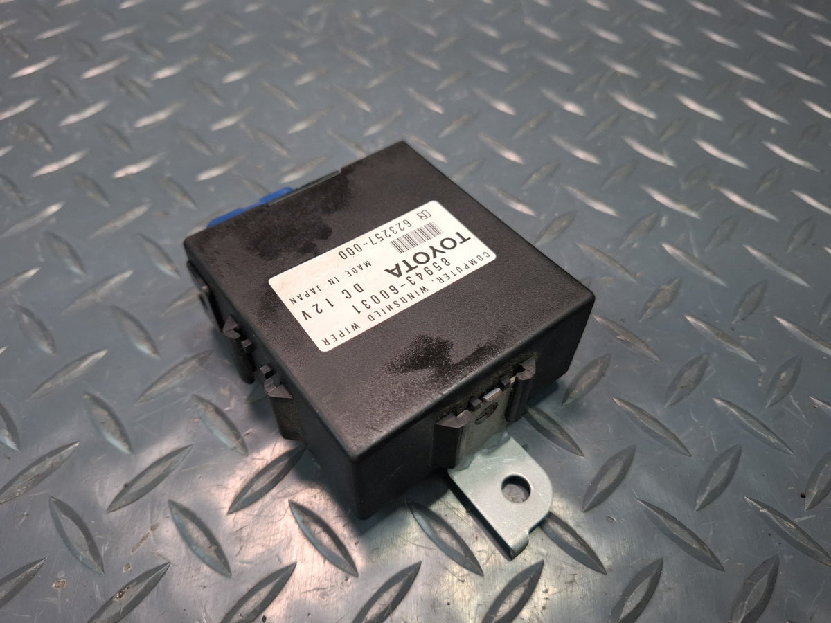 2003-2007 Lexus UZJ100L LX470 Windshield Wiper Control Module 85943-60031