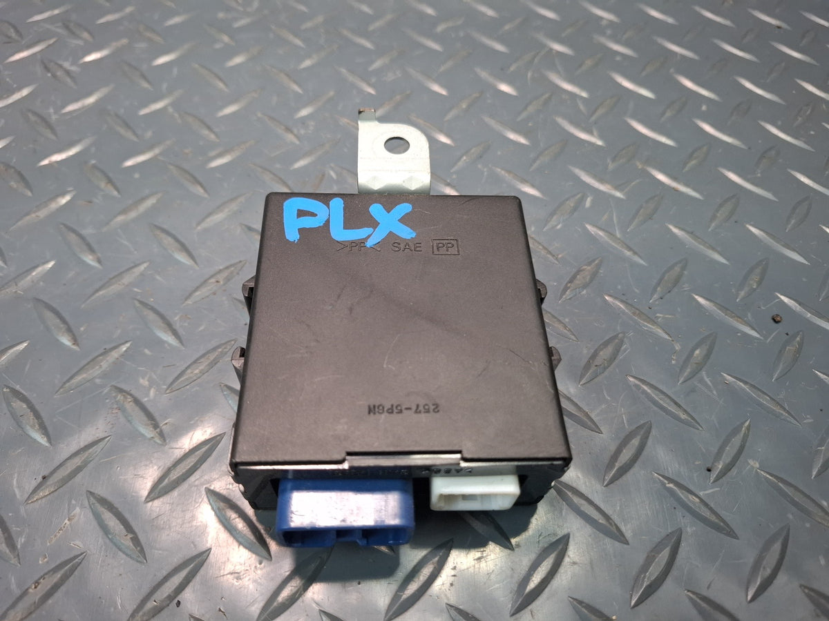 2003-2007 Lexus UZJ100L LX470 Windshield Wiper Control Module 85943-60031