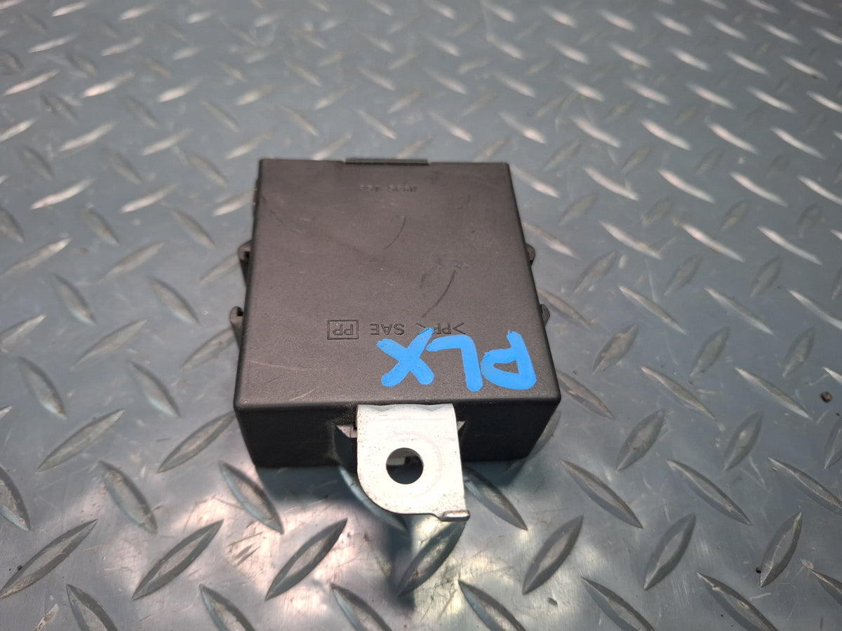 2003-2007 Lexus UZJ100L LX470 Windshield Wiper Control Module 85943-60031