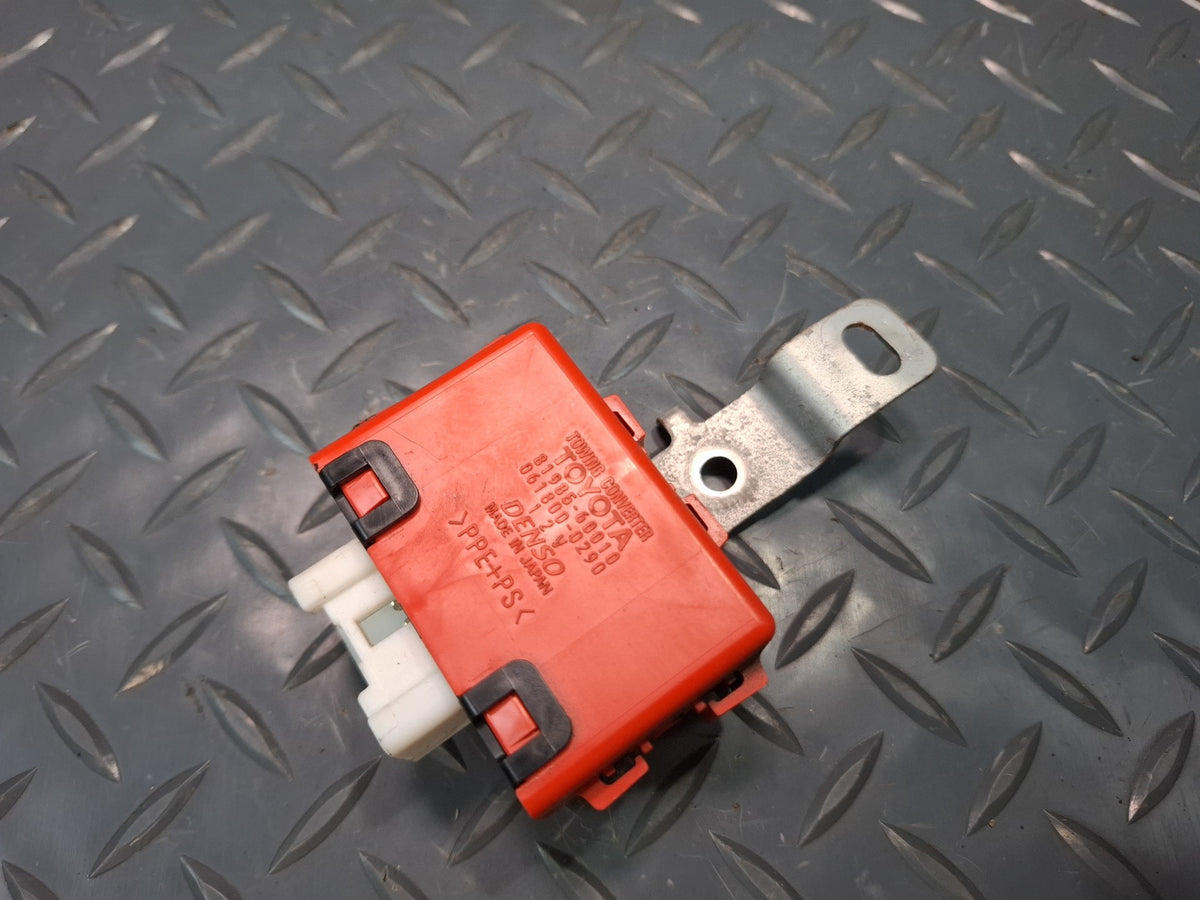 2003-2007 Lexus UZJ100L LX470 Towing Converter Computer Control Module
