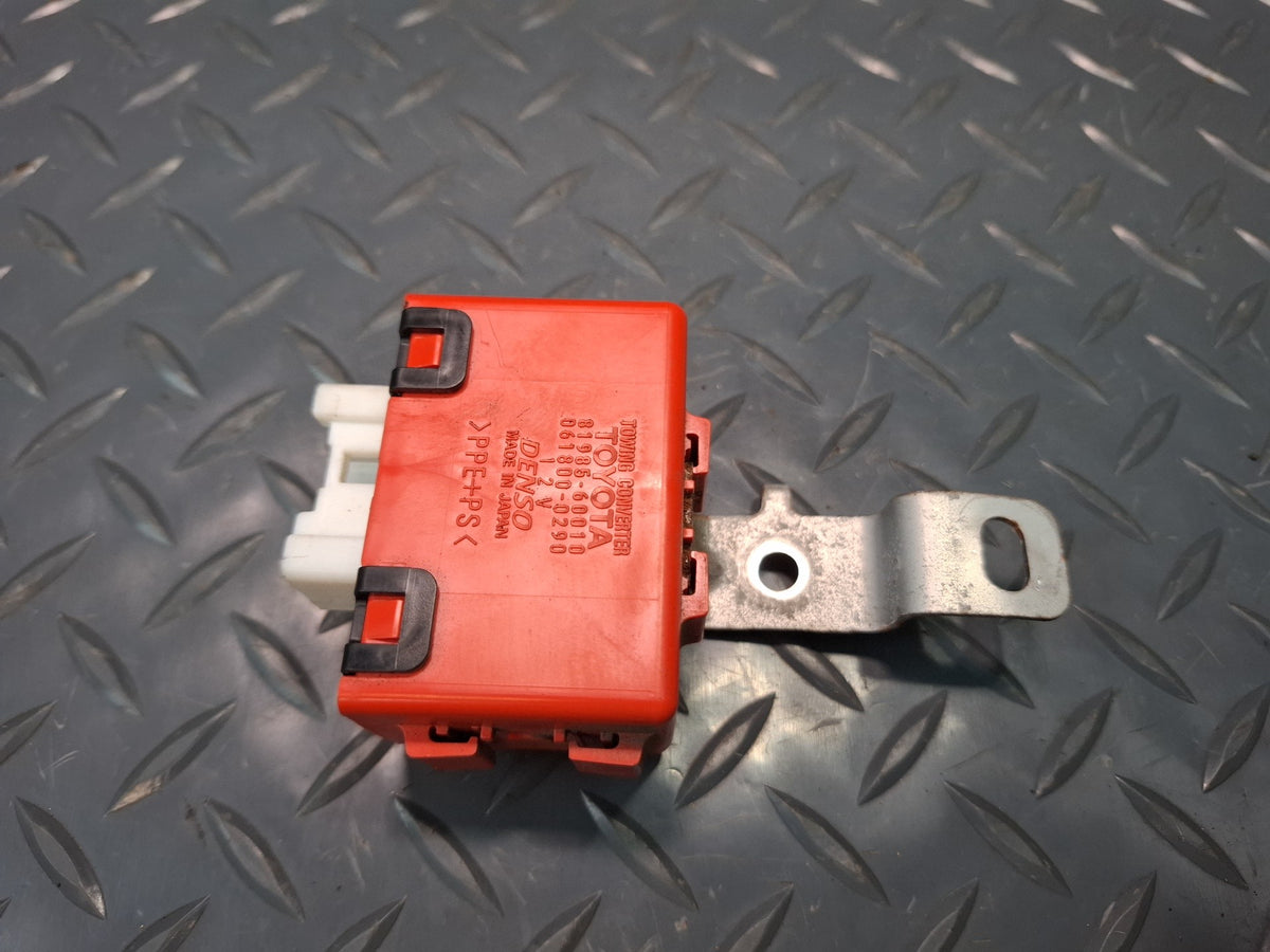 2003-2007 Lexus UZJ100L LX470 Towing Converter Computer Control Module