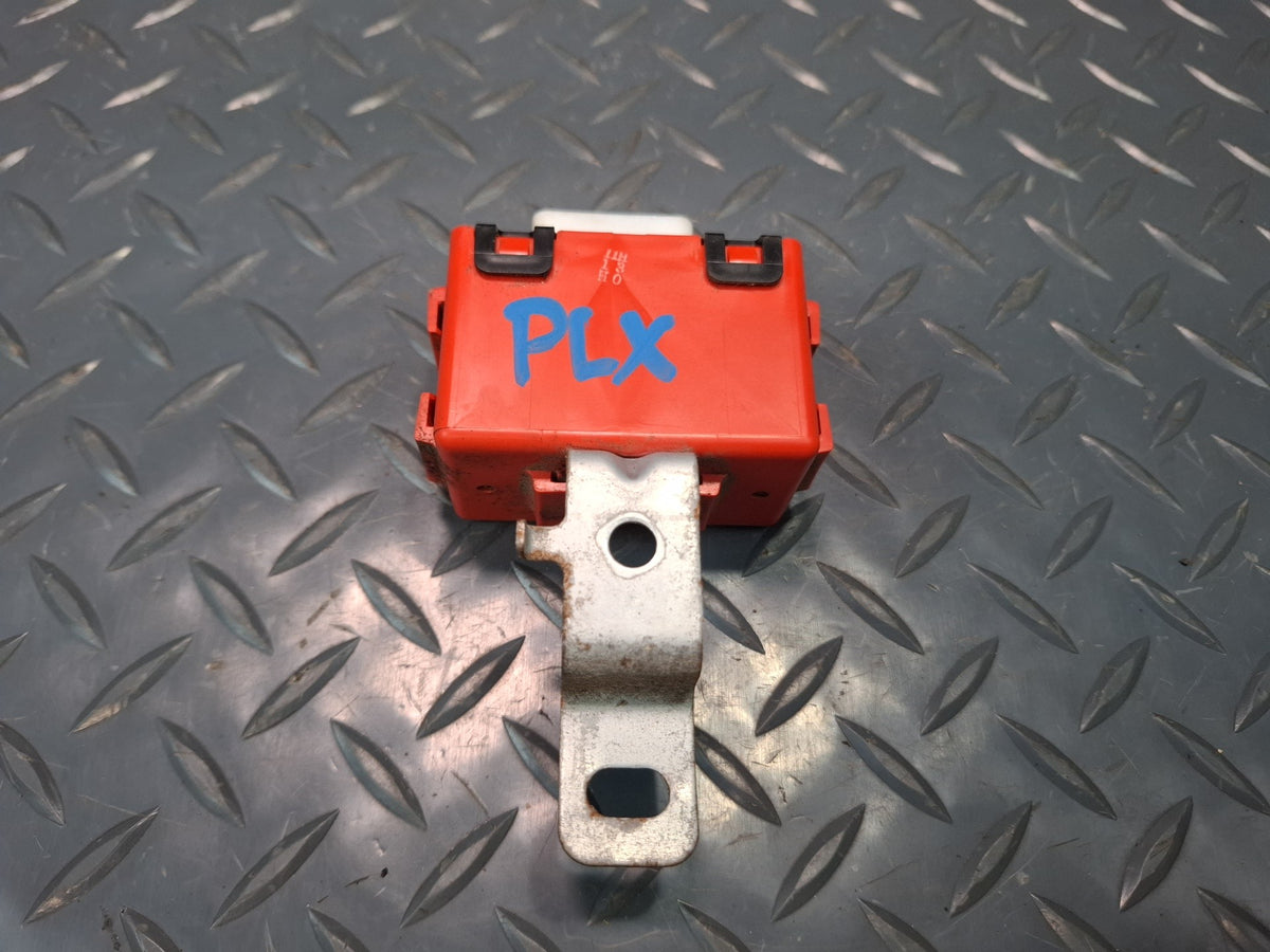 2003-2007 Lexus UZJ100L LX470 Towing Converter Computer Control Module