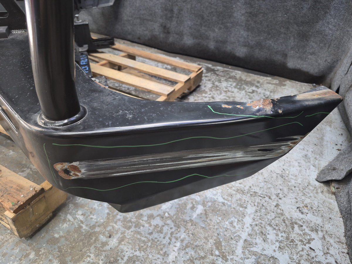 1998-2007 Lexus UZJ100L LX470 Front Off-road Bumper Bull Bar Ironman Damaged