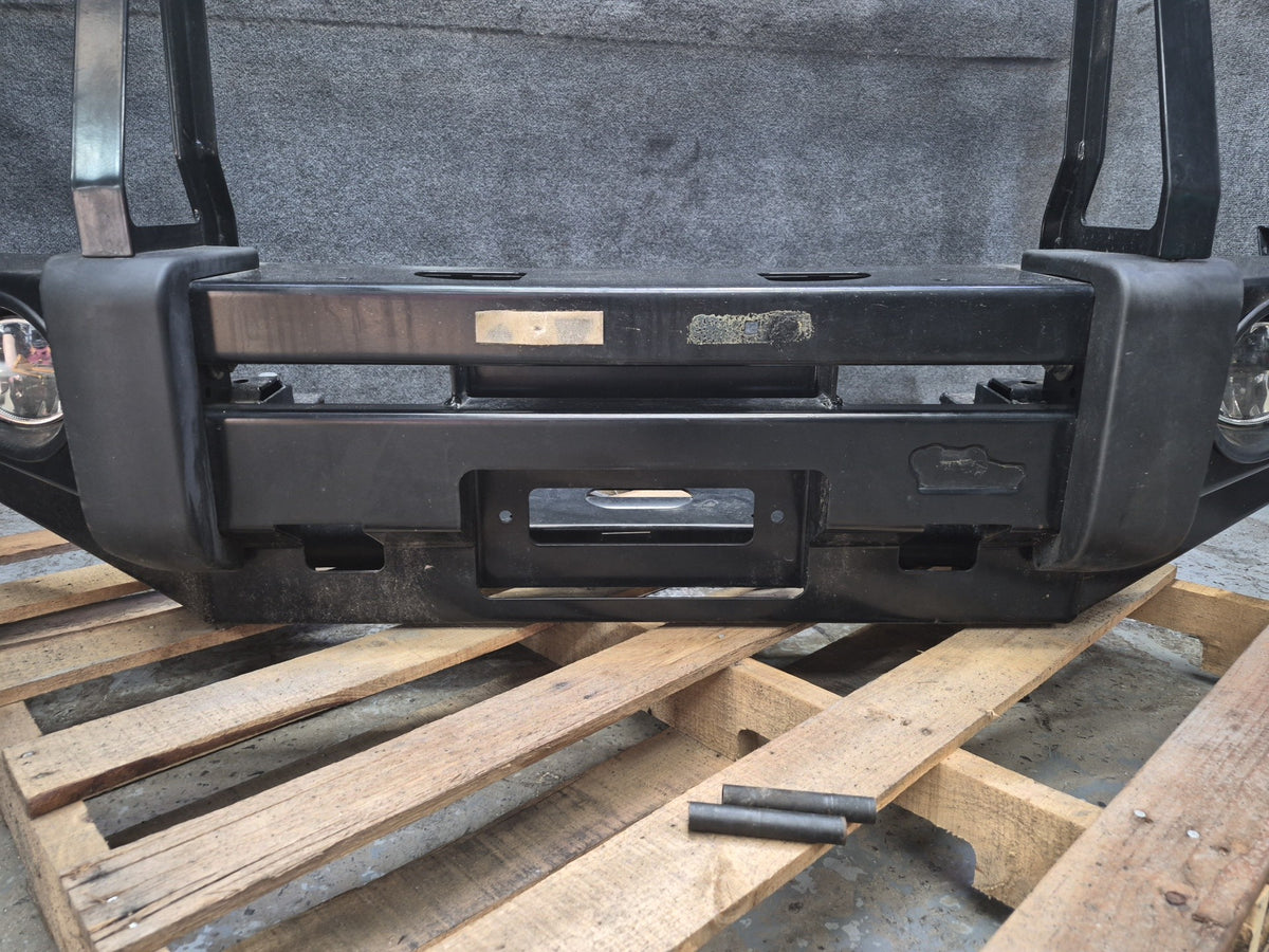 1998-2007 Lexus UZJ100L LX470 Front Off-road Bumper Bull Bar Ironman Damaged