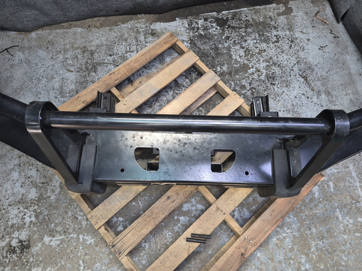 1998-2007 Lexus UZJ100L LX470 Front Off-road Bumper Bull Bar Ironman Damaged