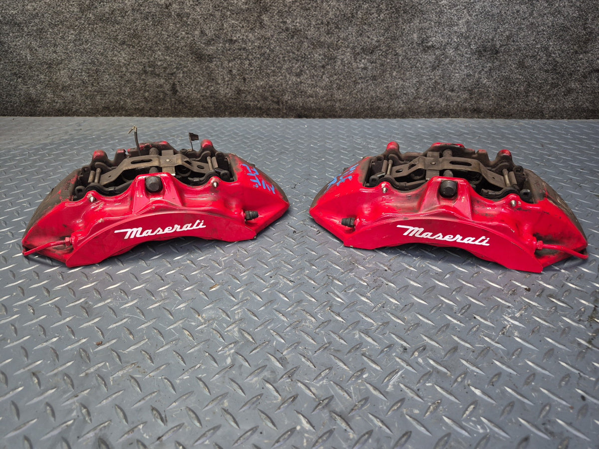2017-2020 Maserati Levante M161 AWD Front Left & Right Brake Caliper Set Brembo