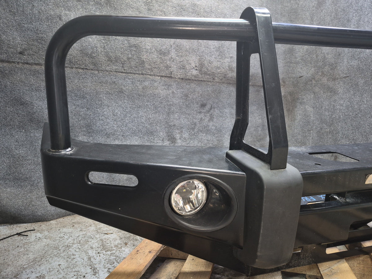1998-2007 Lexus UZJ100L LX470 Front Off-road Bumper Bull Bar Ironman Damaged
