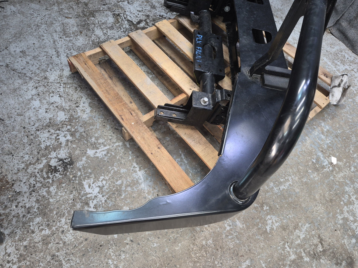 1998-2007 Lexus UZJ100L LX470 Front Off-road Bumper Bull Bar Ironman Damaged