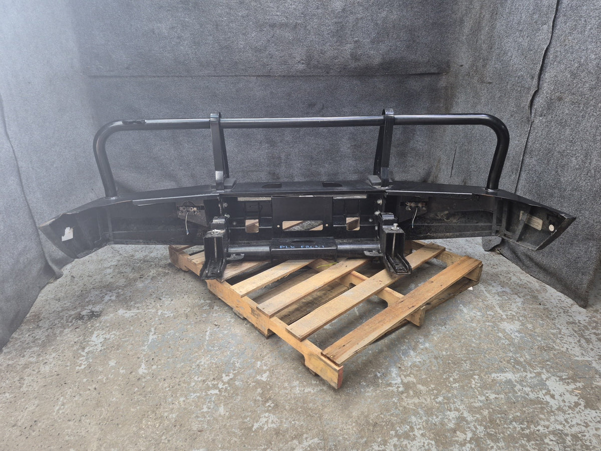 1998-2007 Lexus UZJ100L LX470 Front Off-road Bumper Bull Bar Ironman Damaged