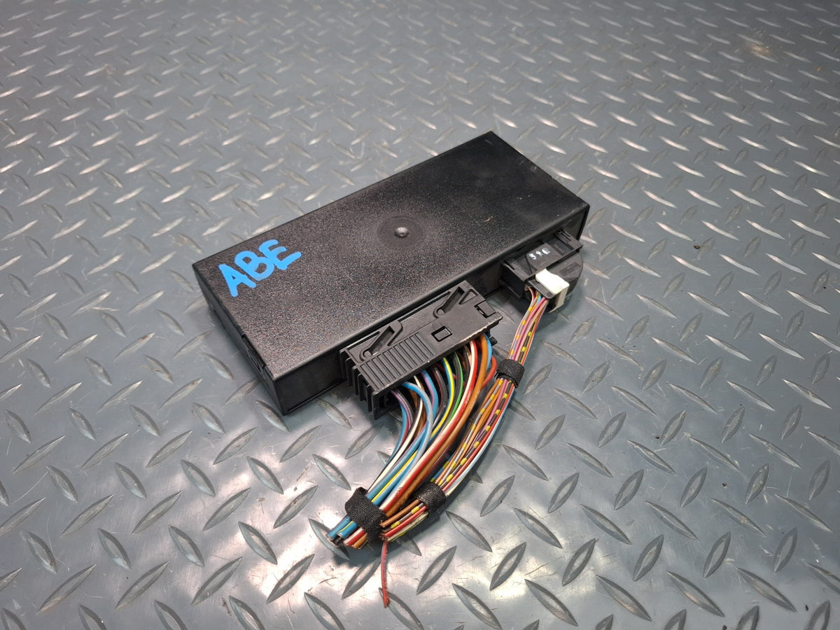 1994-1997 BMW E31 840Ci RM1 Relay Control Module Unit 1383411