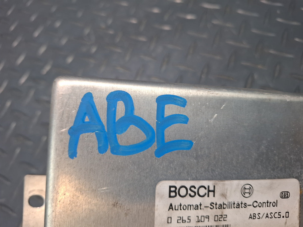 1997 BMW E31 840Ci M62 ABS ASC Stability Control Module 1164133