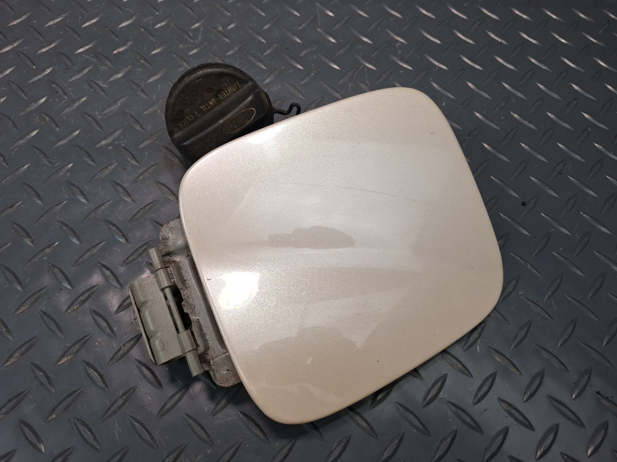 2003-2007 Lexus UZJ100L LX470 Fuel Tank Filler Door Lid Cover