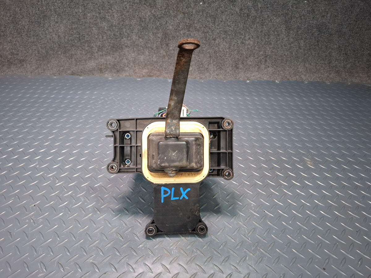 2003-2007 Lexus UZJ100L LX470 A/T Automatic Transmission Gear Shifter Selector