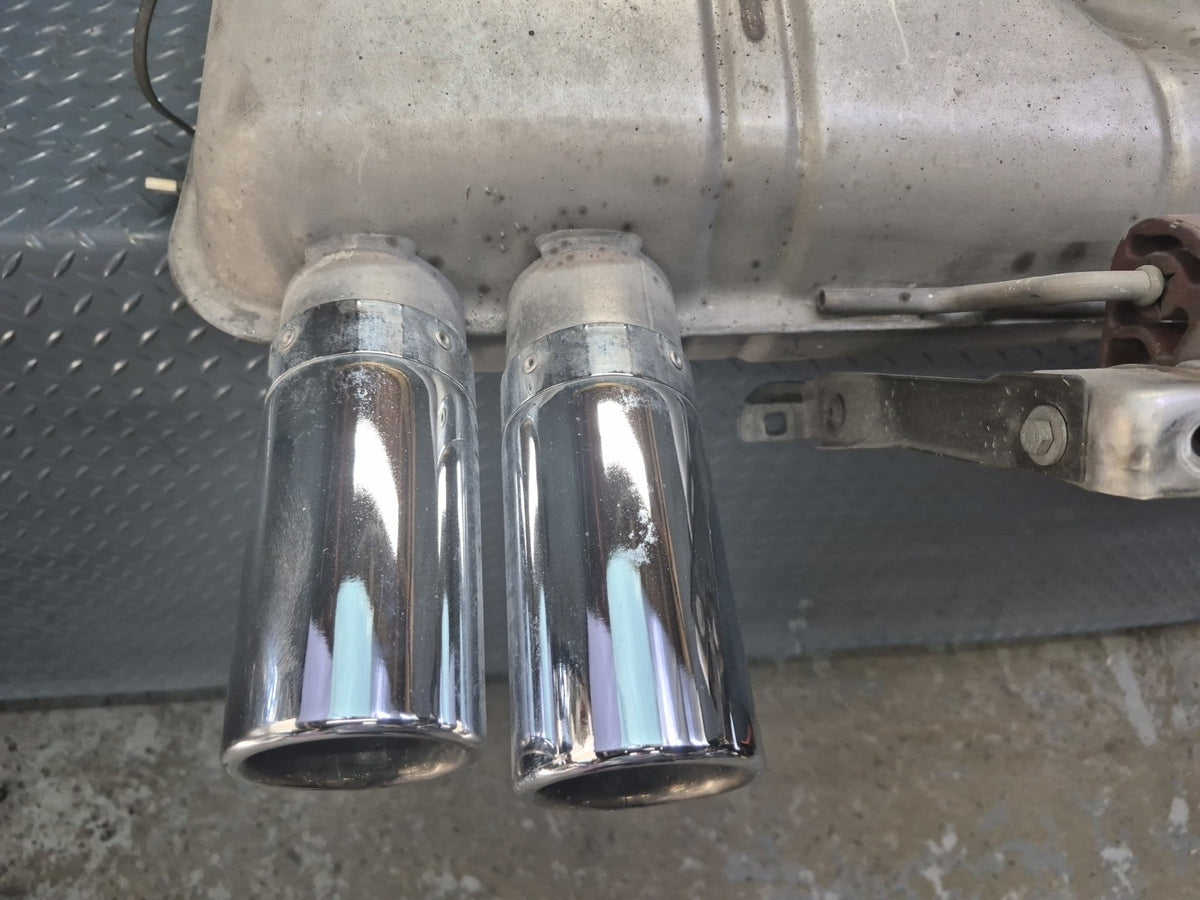 2008-2011 BMW E90 M3 Sedan Rear Exhaust Muffler w Tips 7840575
