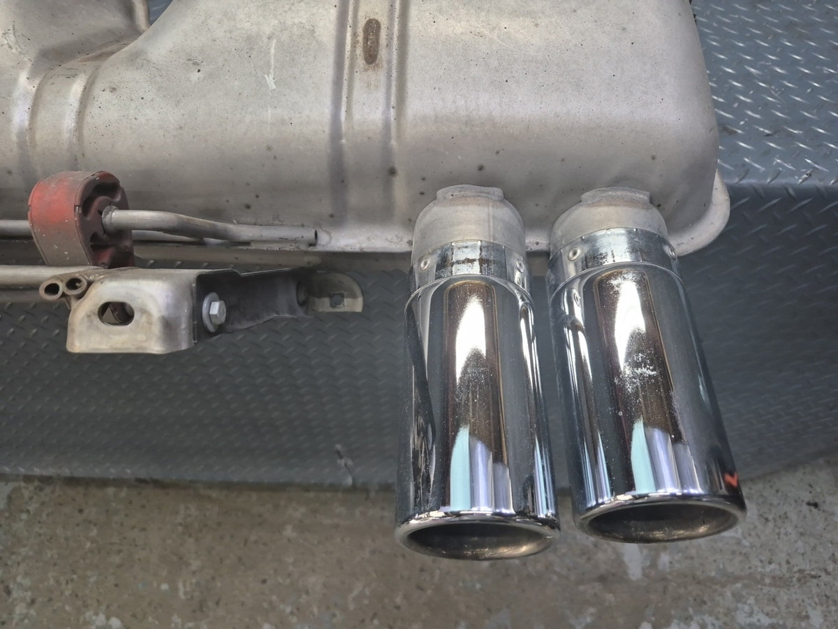 2008-2011 BMW E90 M3 Sedan Rear Exhaust Muffler w Tips 7840575