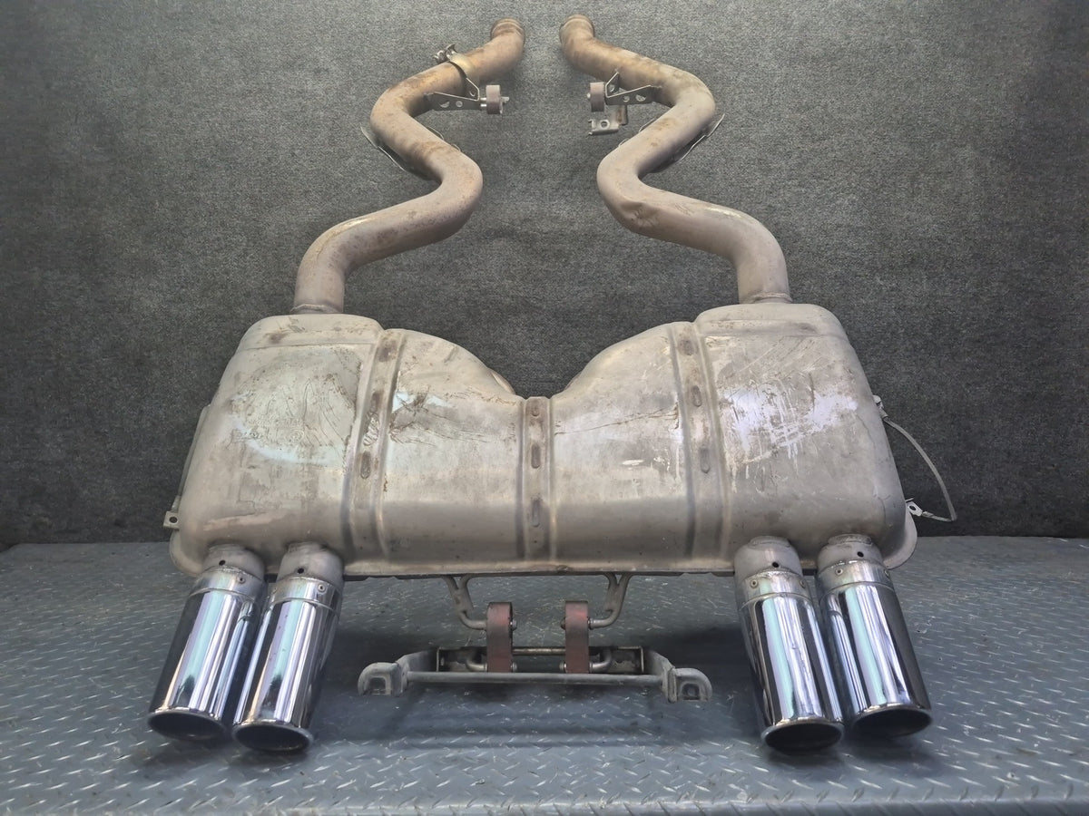 2008-2011 BMW E90 M3 Sedan Rear Exhaust Muffler w Tips 7840575