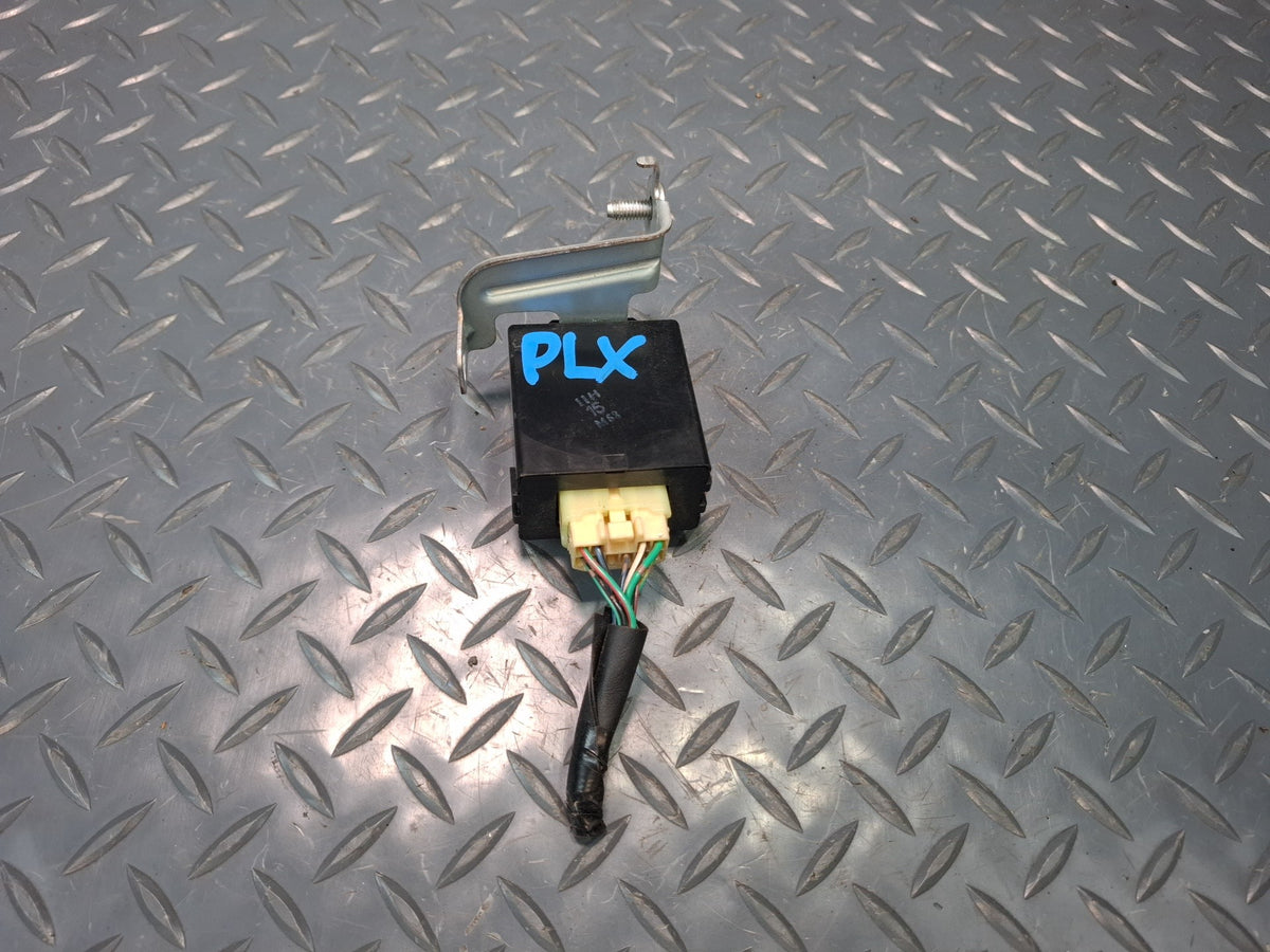 2003-2007 Lexus UZJ100L LX470 Transmission Relay Control Module 89531-60050