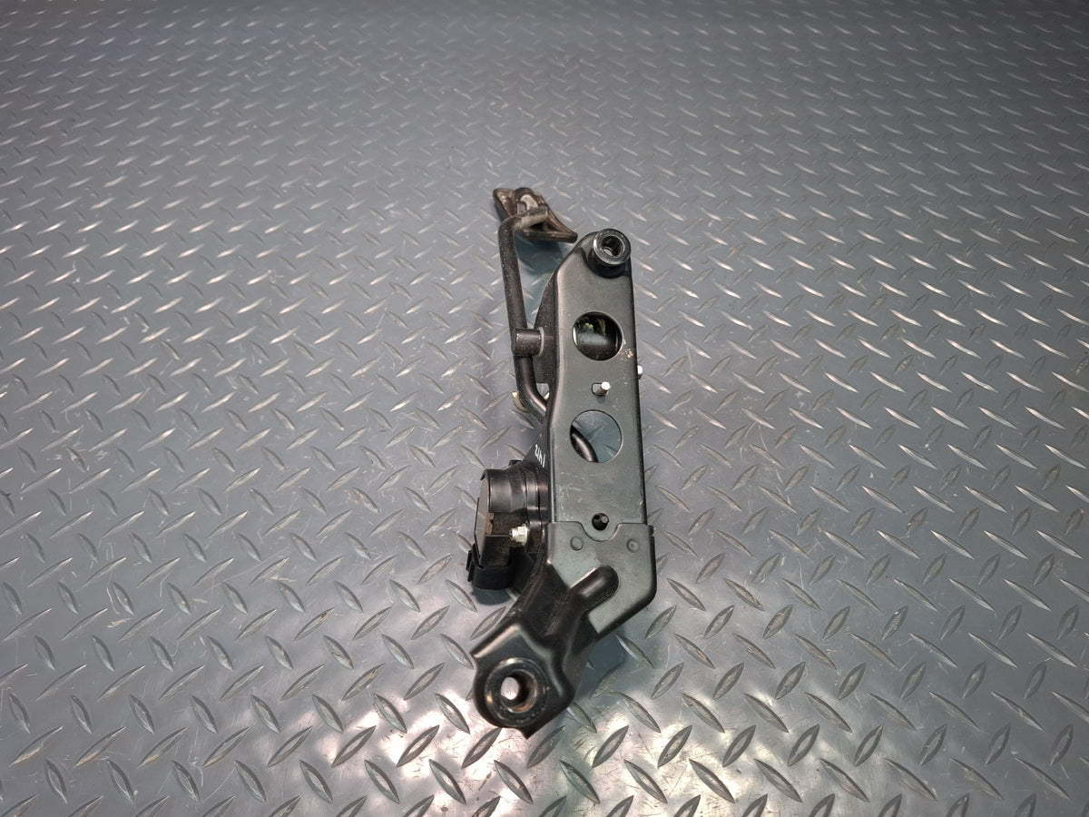 2003-2007 Lexus UZJ100L LX470 Accelerator Gas Pedal Assembly
