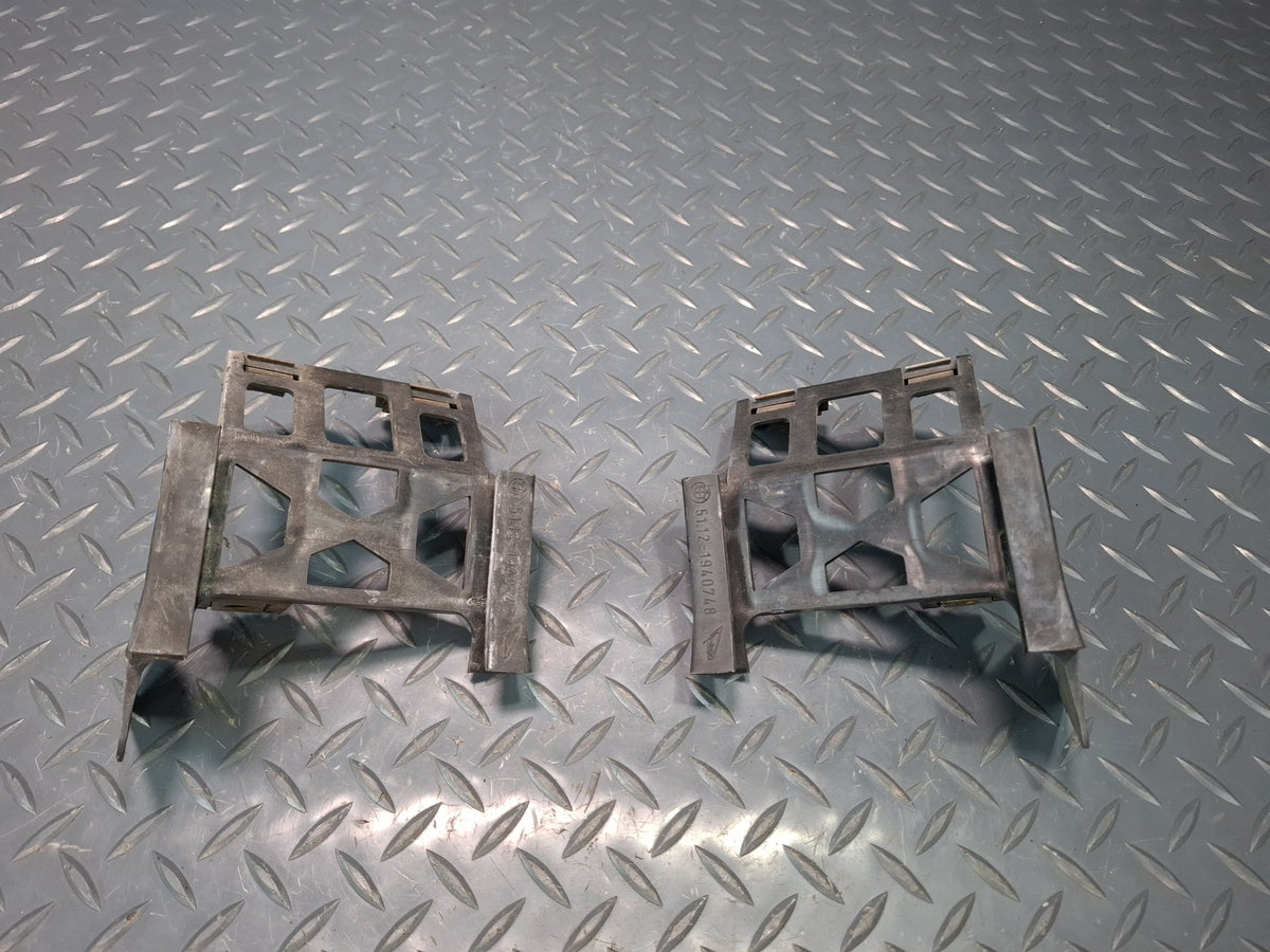 1994-1997 BMW E31 840Ci Rear Left & Right Side Bumper Bracket Set  of 2