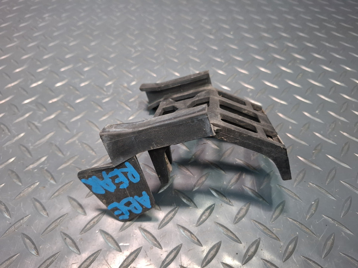 1994-1997 BMW E31 840Ci Rear Left & Right Side Bumper Bracket Set  of 2
