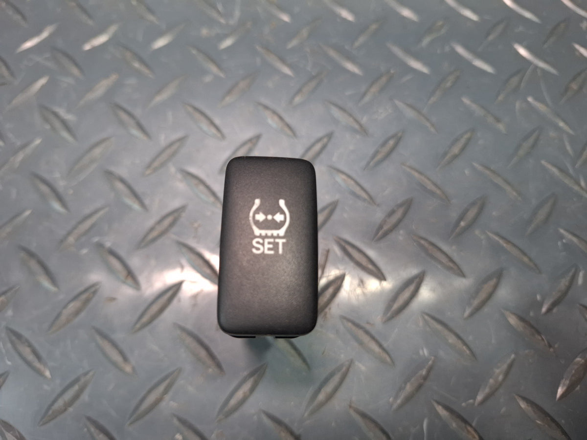 2003-2007 Lexus UZJ100L LX470 Tire Pressure Monitor Set Switch Control Button