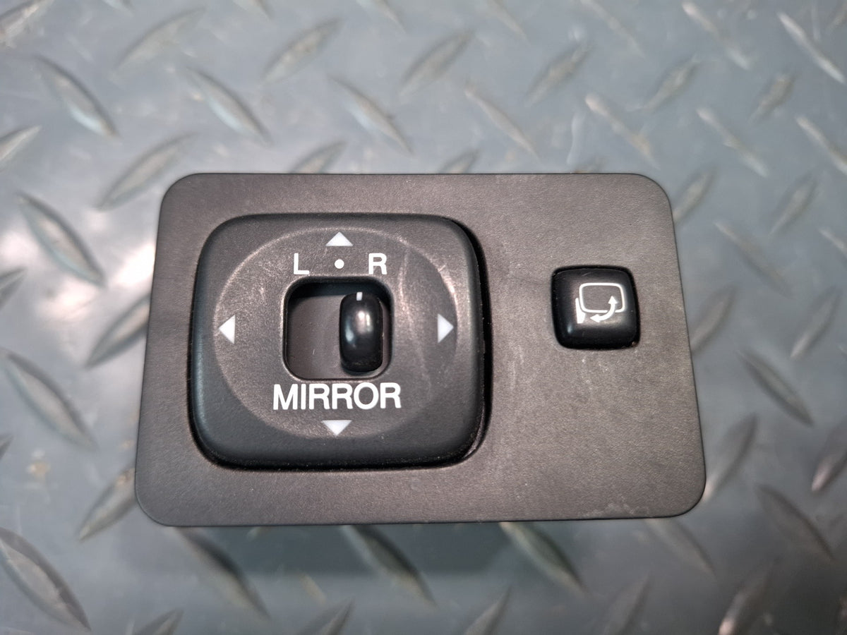 2003-2007 Lexus UZJ100L LX470 Electric Power Door Mirror Control Switch Unit